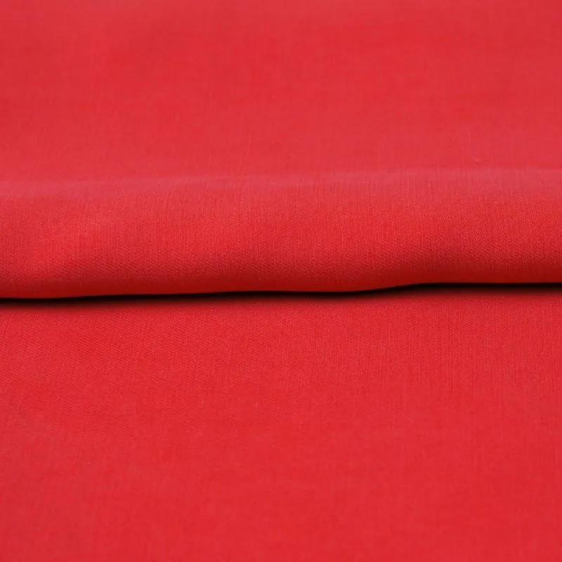 Tissu tencel rouge